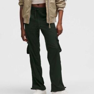 Lululemon Dance Studio Relaxed-Fit Mid-Rise Cargo Pant Sz S RNFG